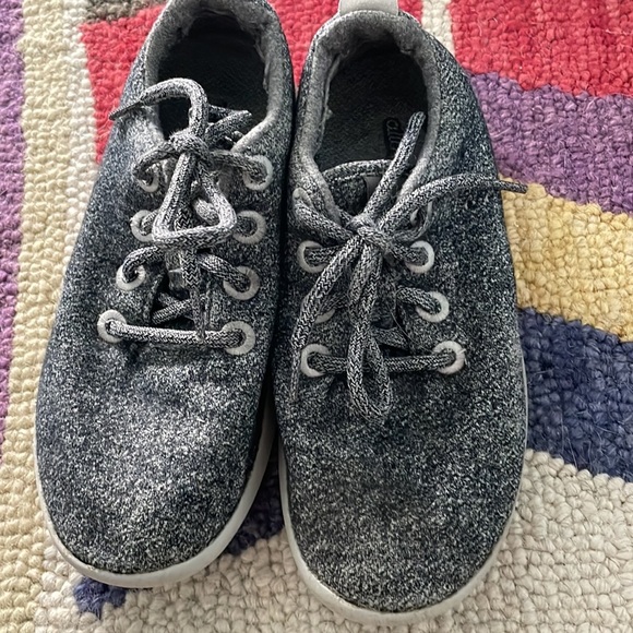 Allbirds Gray Sneakers size 7 - Picture 2 of 9